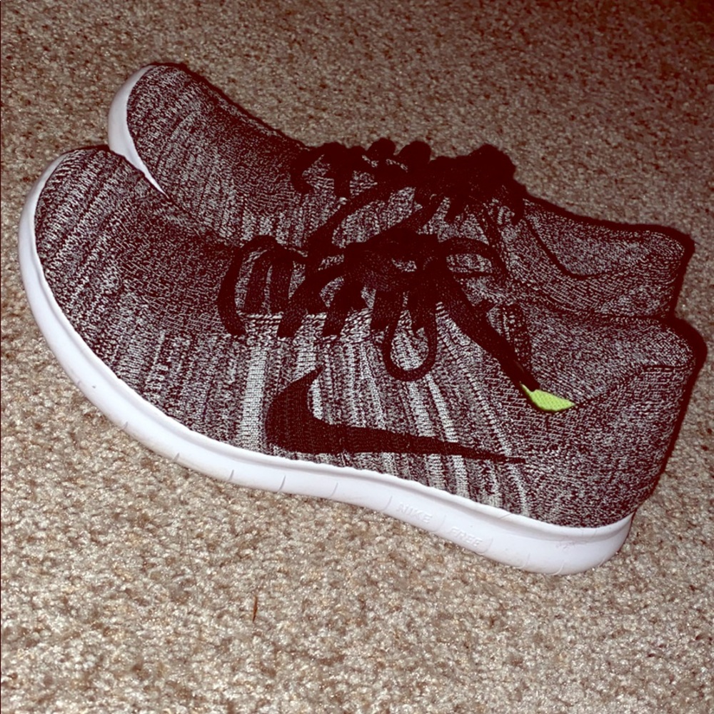 Nike Free Run Flyknit Sneakers